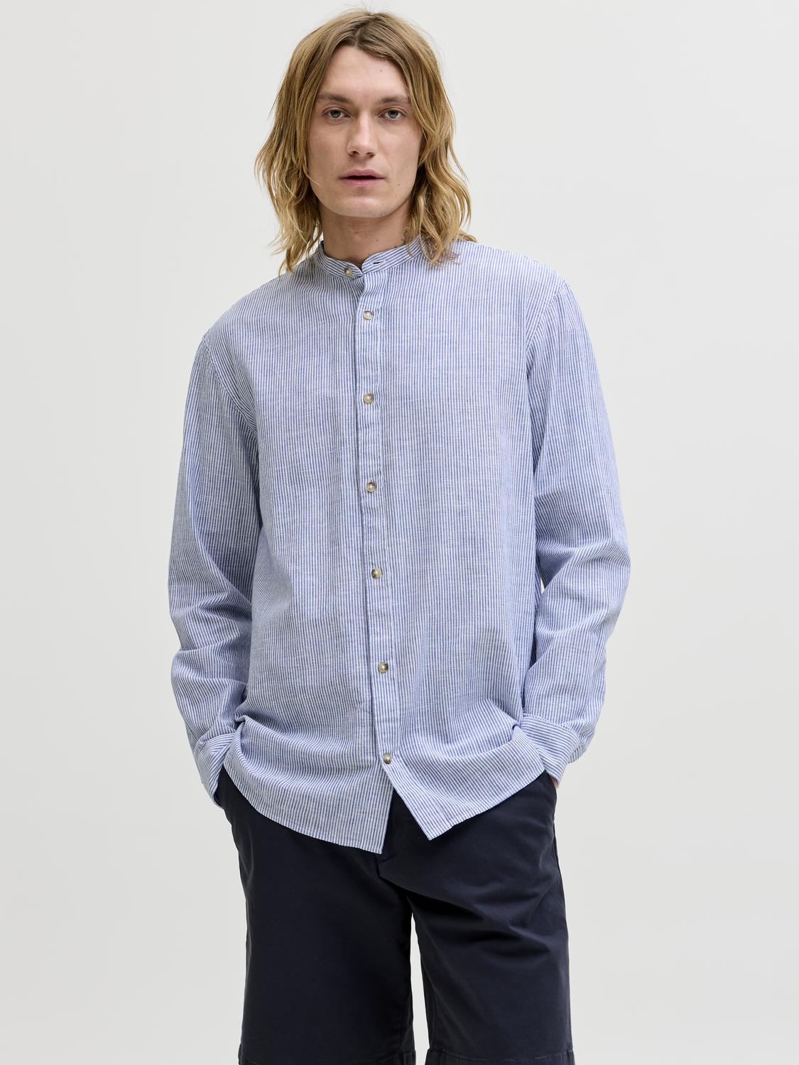 model_shot-front